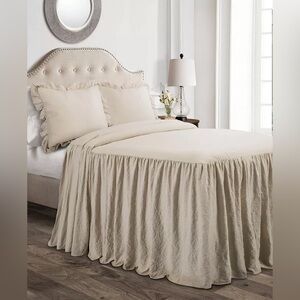 Lush Decor Beige Twin Neutral Classic Cottagecore 2 Piece Set Bedding Spread